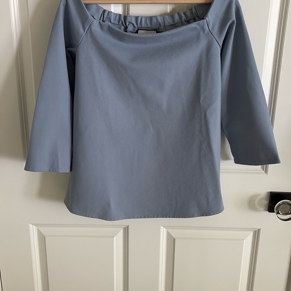 Tuckernuck Miranda Off-Shoulder  dusty blue M top - Picture 2 of 5